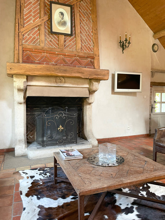 Charmante Maison de Campagne avec Piscine & Court de Tennis Partagés