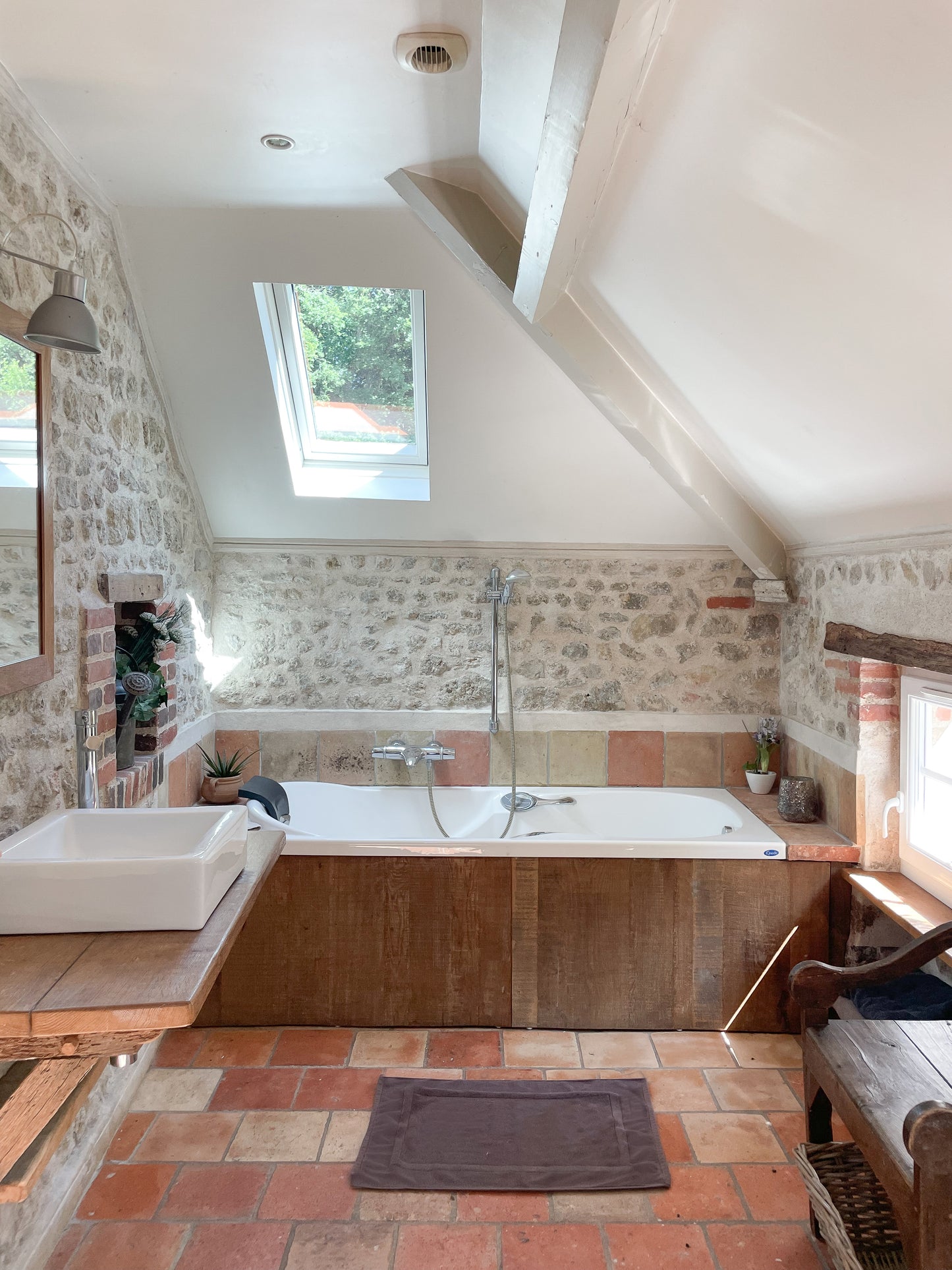 Charmante Maison de Campagne avec Piscine & Court de Tennis Partagés