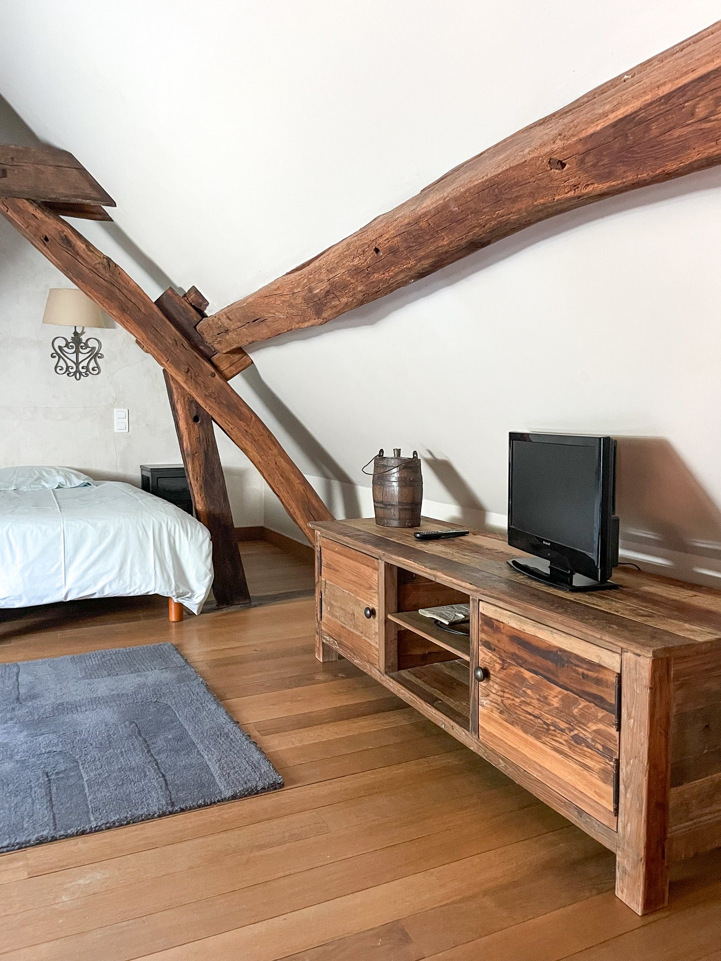 Charmante Maison de Campagne avec Piscine & Court de Tennis Partagés
