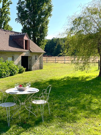 Charmante Maison de Campagne avec Piscine & Court de Tennis Partagés