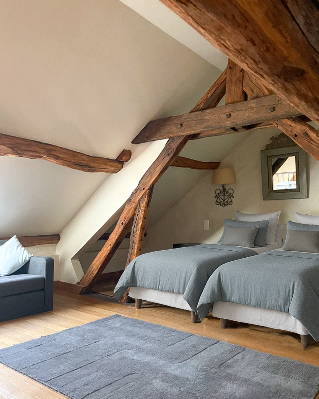 Charmante Maison de Campagne avec Piscine & Court de Tennis Partagés