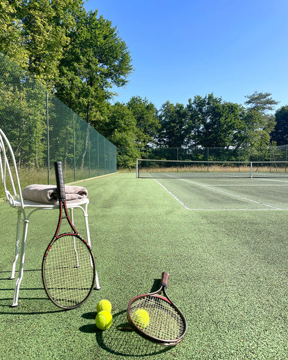 Charmante Maison de Campagne avec Piscine & Court de Tennis Partagés