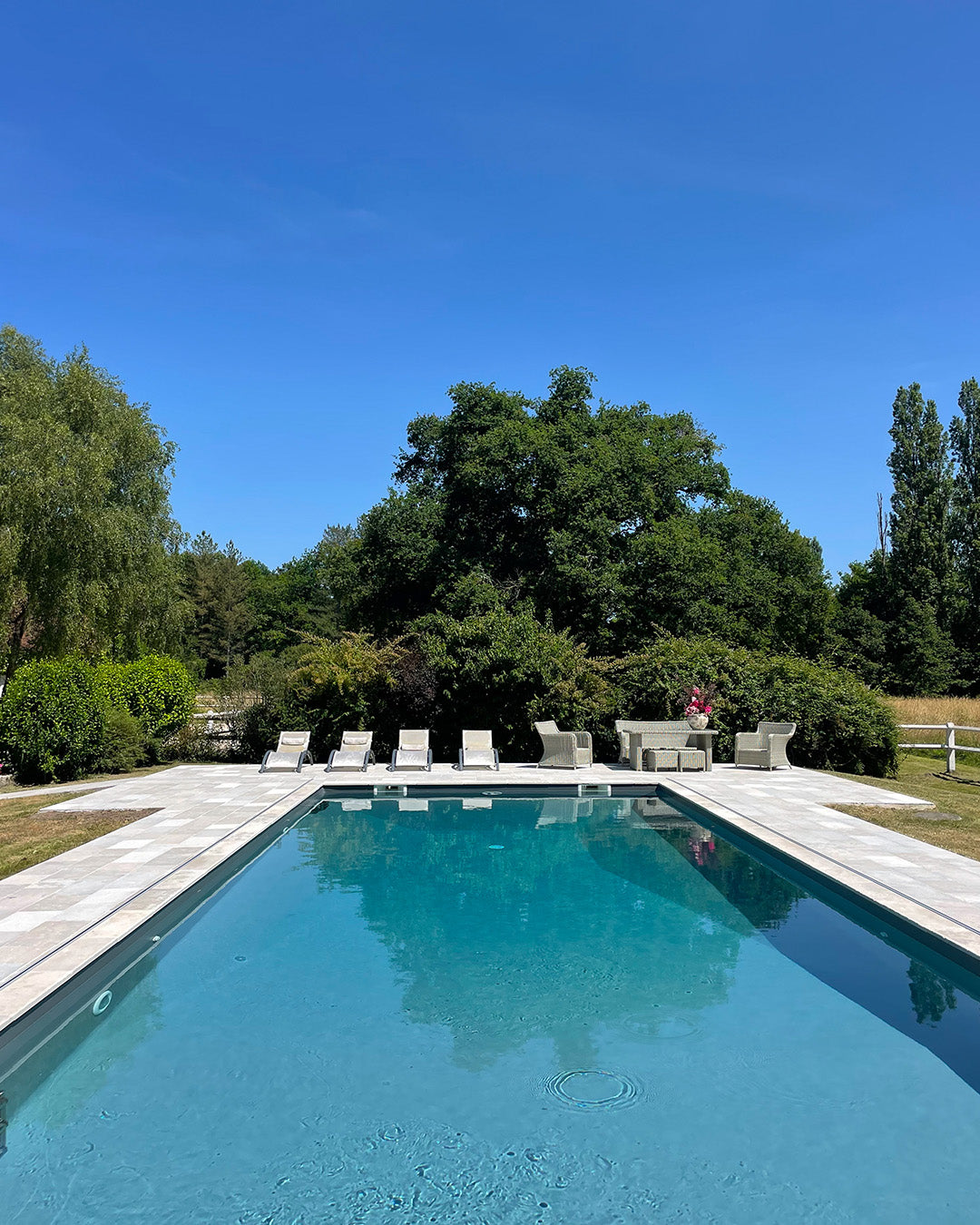 Charmante Maison de Campagne avec Piscine & Court de Tennis Partagés